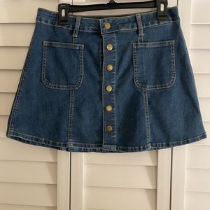 Altar’d state Jean skirt with buttons